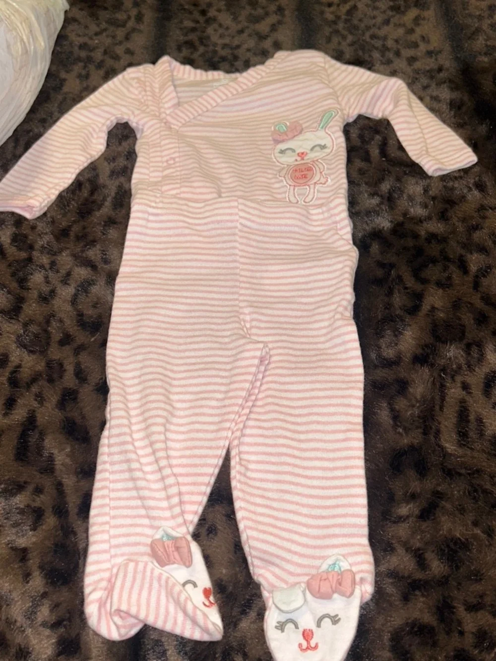 Baby clothes different brands cartes all new born and 0-3 months gentle use once